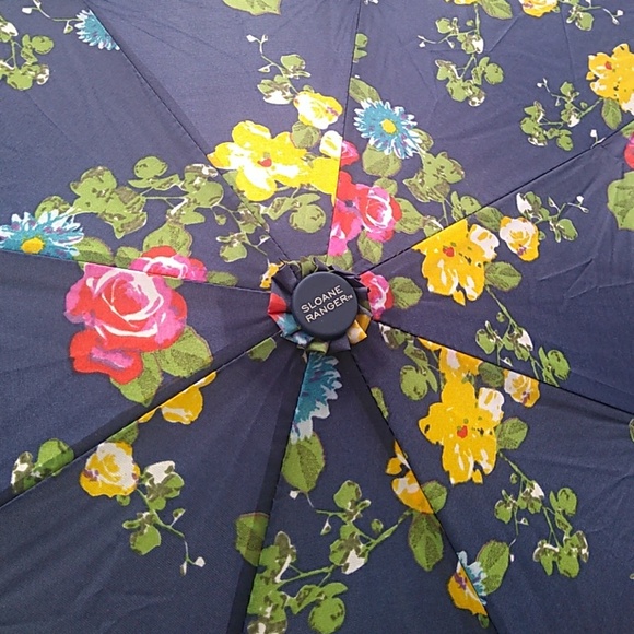 Feminine Floral Umbrella - Picture 7 of 8